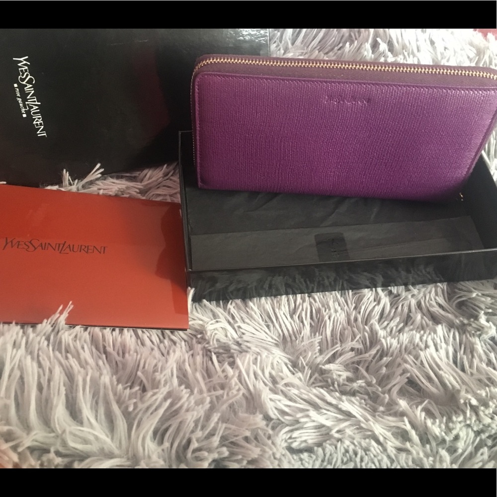 Yve Saint Laurent wallet